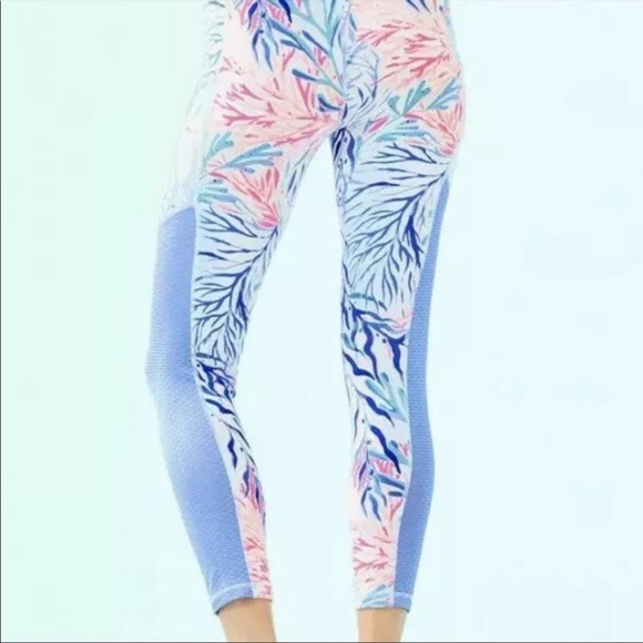 Lilly Pulitzer Luxletic Weekender Leggings - Picture 1 of 6